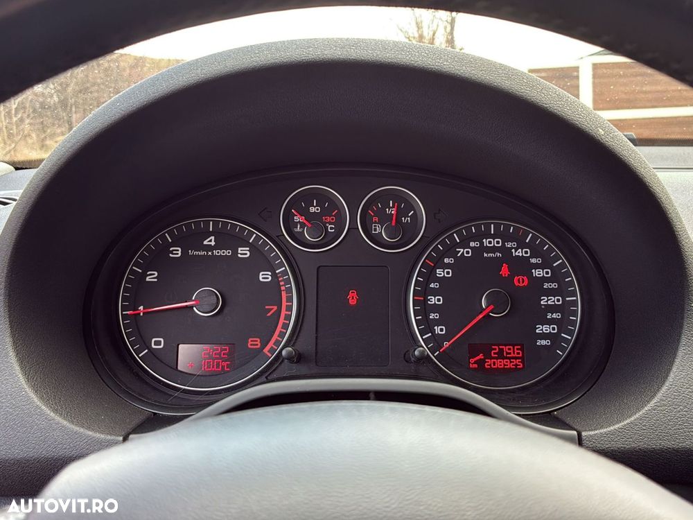 Audi A3 ack 1.6 Ambition - 9