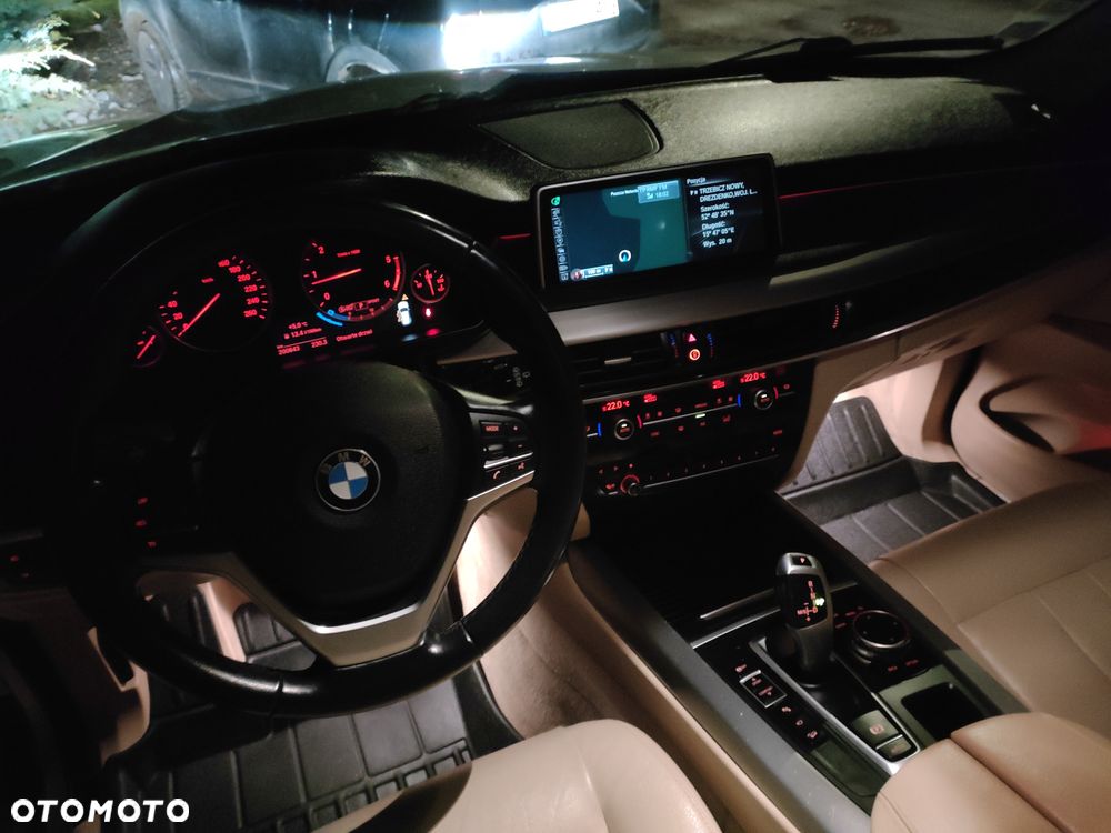 BMW X5 xDrive30d Sport-Aut - 21