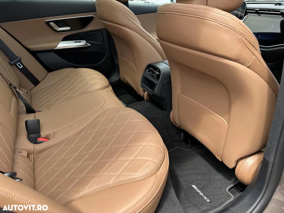 Mercedes-Benz E 300e 4Matic 9G-TRONIC Edition AMG Line - 15