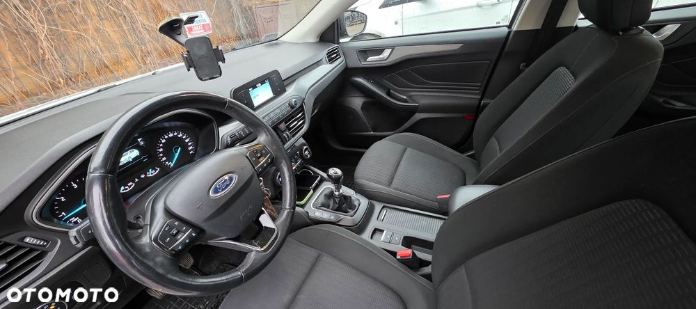Ford Focus - 8
