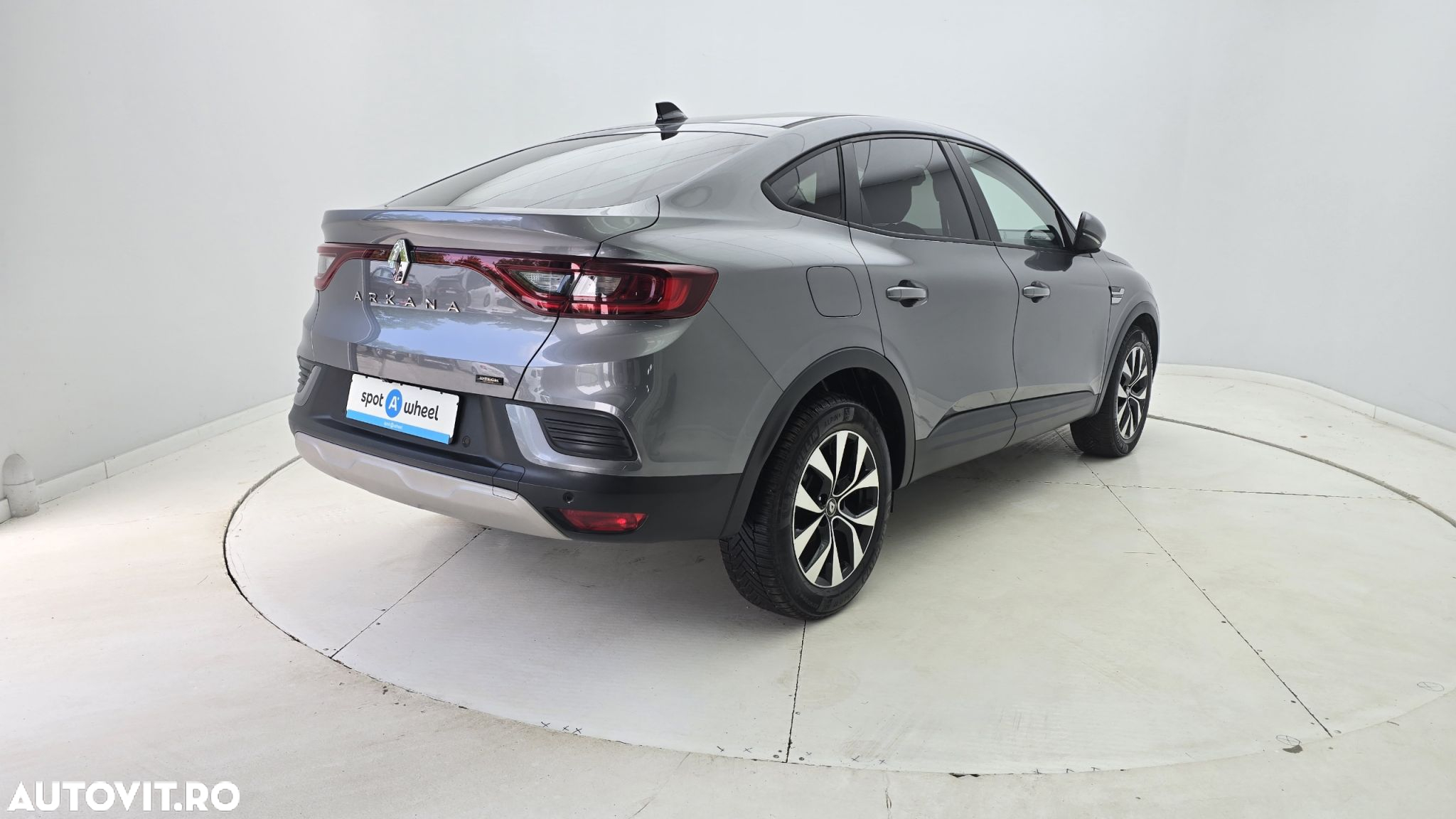 Renault Arkana E-TECH 145 Evolution - 6