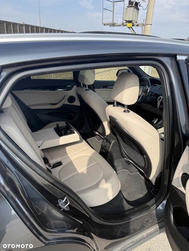 BMW X2 xDrive20i Advantage Plus - 14