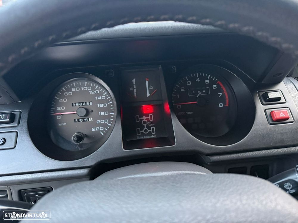 Mitsubishi Pajero 3.5 V6 - 38