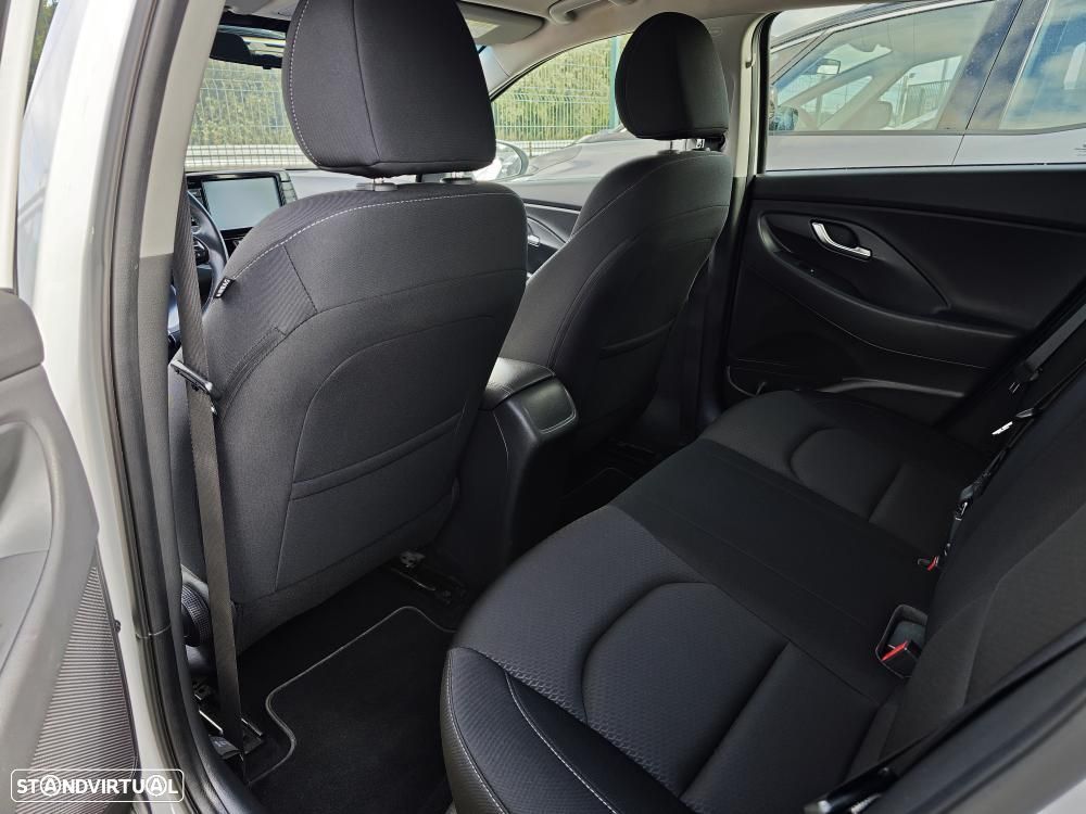 Hyundai i30 1.6 CRDI STyle - 19