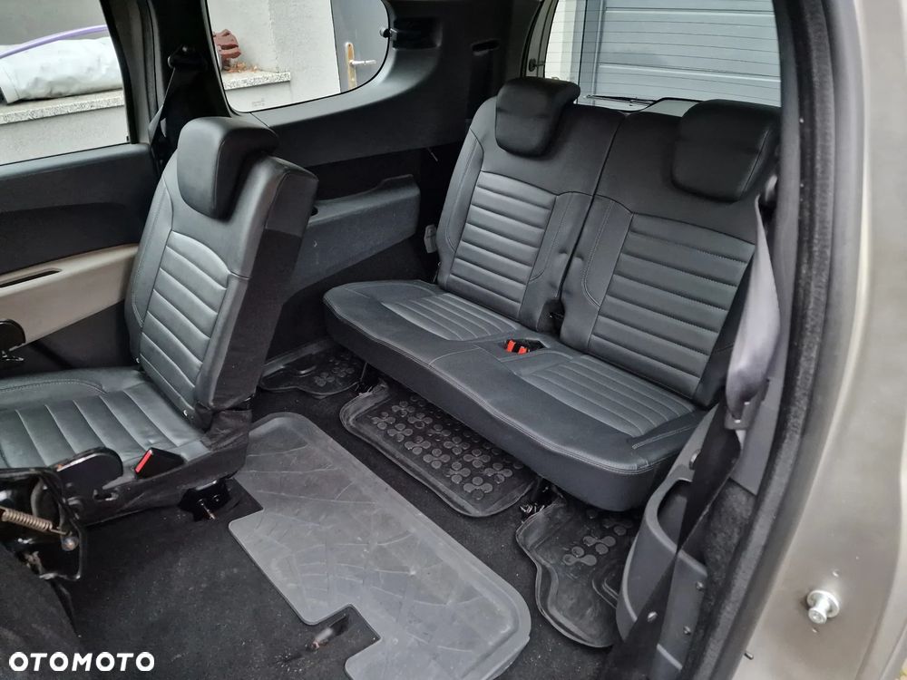 Dacia Lodgy 1.2 TCe Laureate - 15