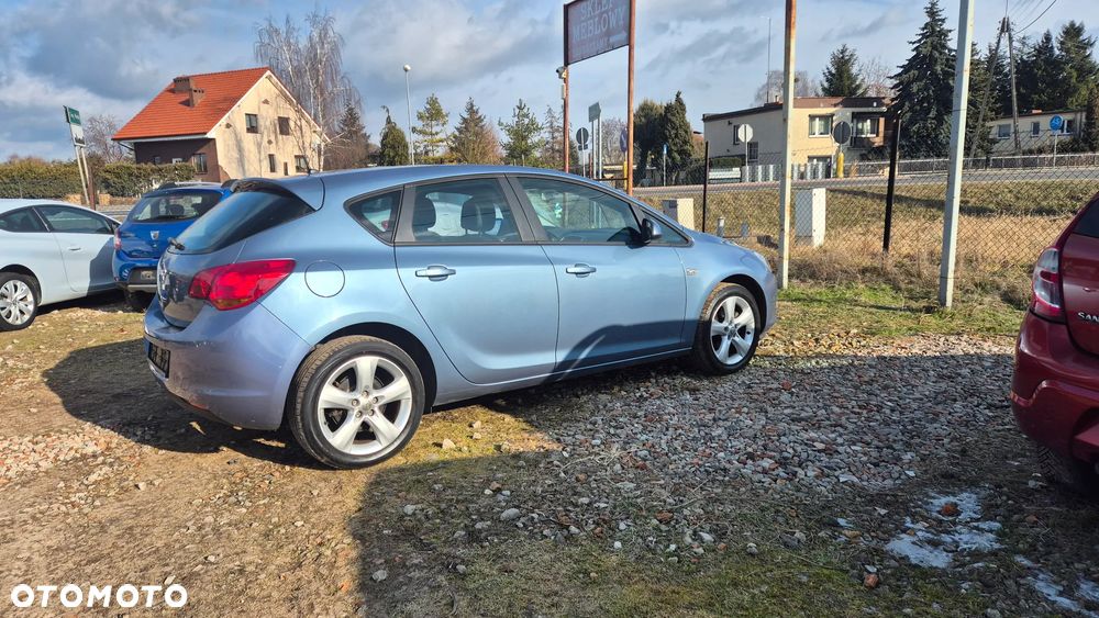Opel Astra 1.4 Turbo - 5