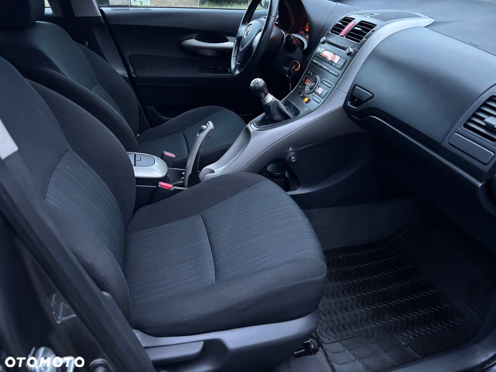 Toyota Auris 1.6 VVT-i Premium - 14