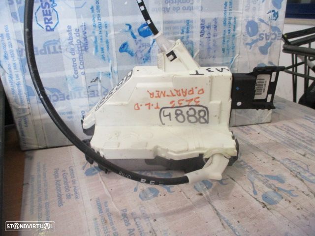 Fecho Fec4888 PEUGEOT PARTNER 2 FASE 1 2008 1.6HDI 90CV 4P VERDE TRAZ LATERAL DRT 6 PINOS PEUGEOT PARTNER 2 FOURGON B9 FASE 1 2008 1.6HDI  90CV 4P BRANCO TRAZ LATERAL DRT  6 PINOS - 1