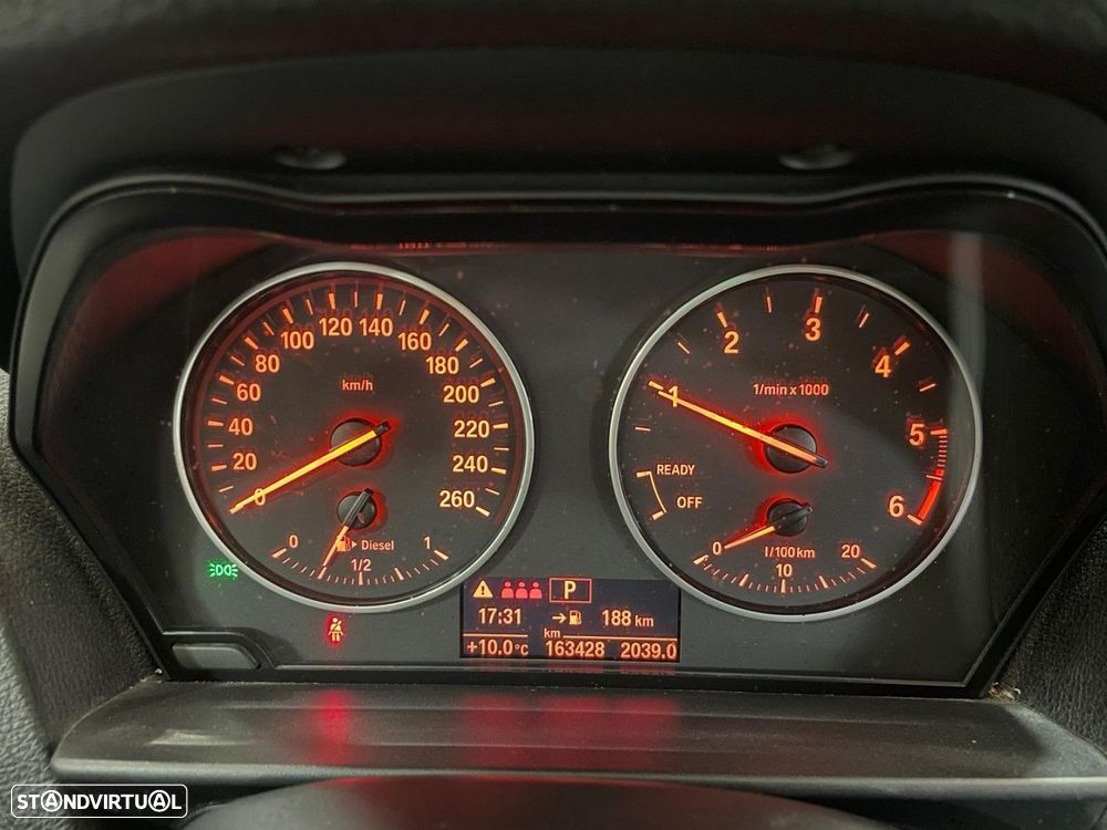 BMW 116 d Line Luxury Auto - 11