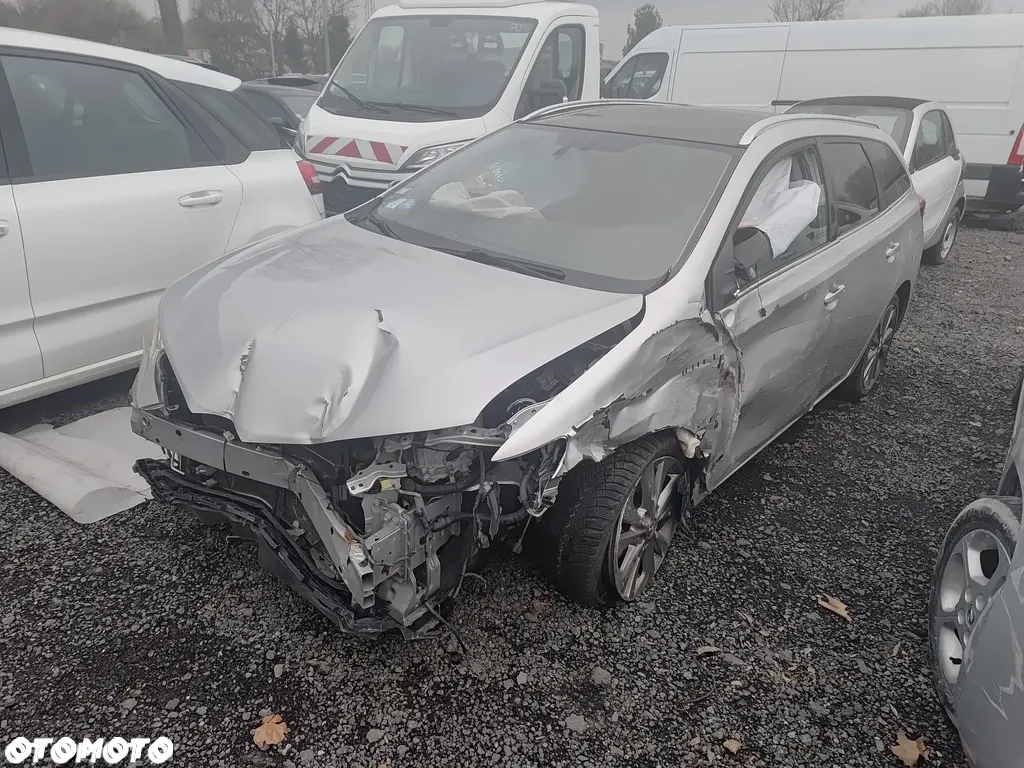 Toyota Auris 1.8 VVT-i Hybrid Automatik Comfort - 12
