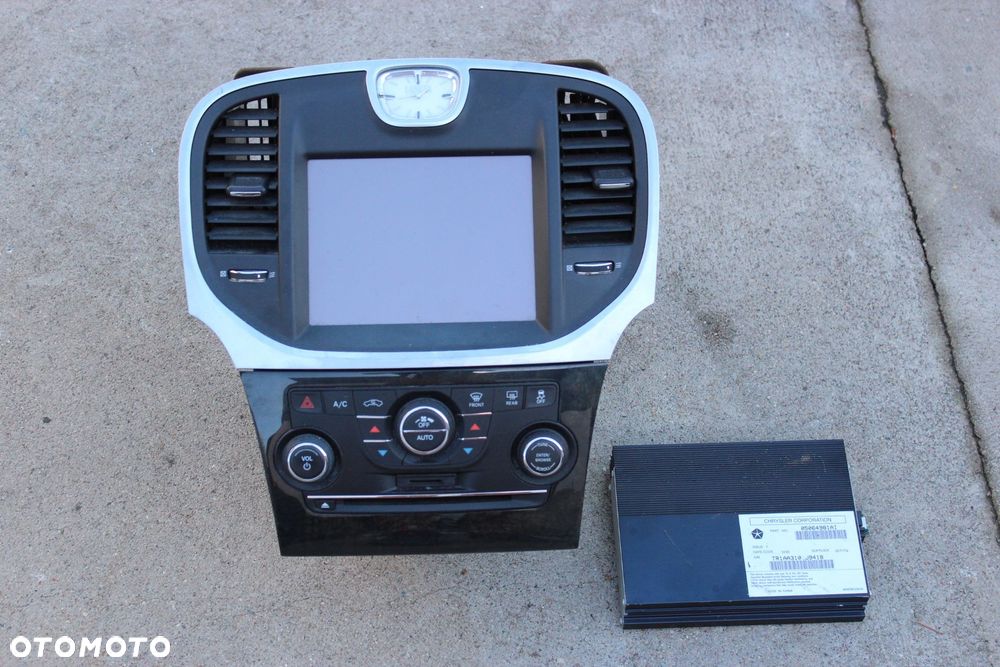 Nawigacja Radio Wyświetlacz Lancia Thema II CHRYSLER 300C II P05064543AJ - 3