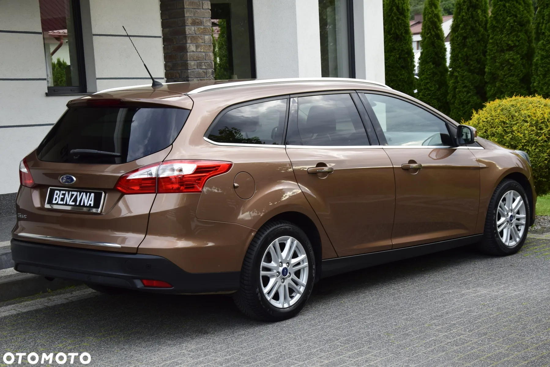 Ford Focus Turnier 1.0 EcoBoost Start-Stopp-System TITANIUM - 17