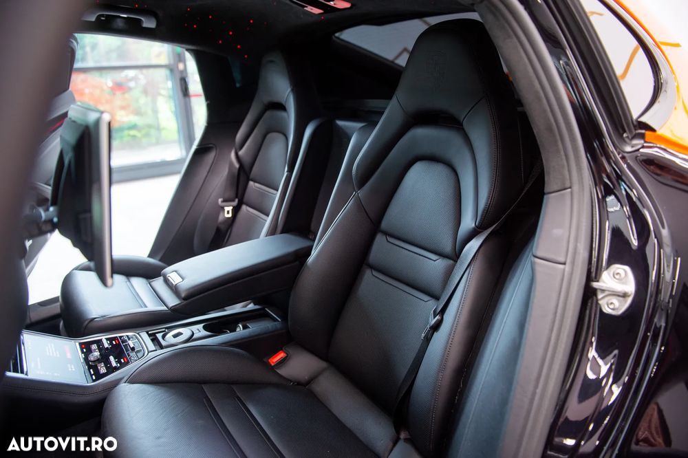Porsche Panamera Turbo - 32