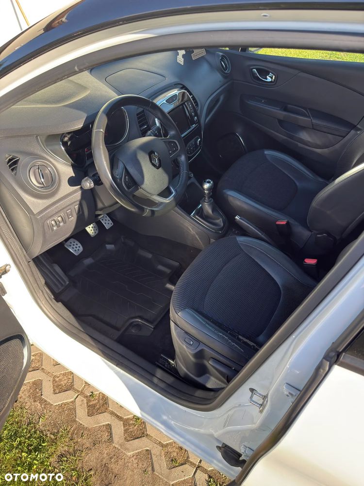 Renault Captur 1.2 Energy TCe Night&Day - 9
