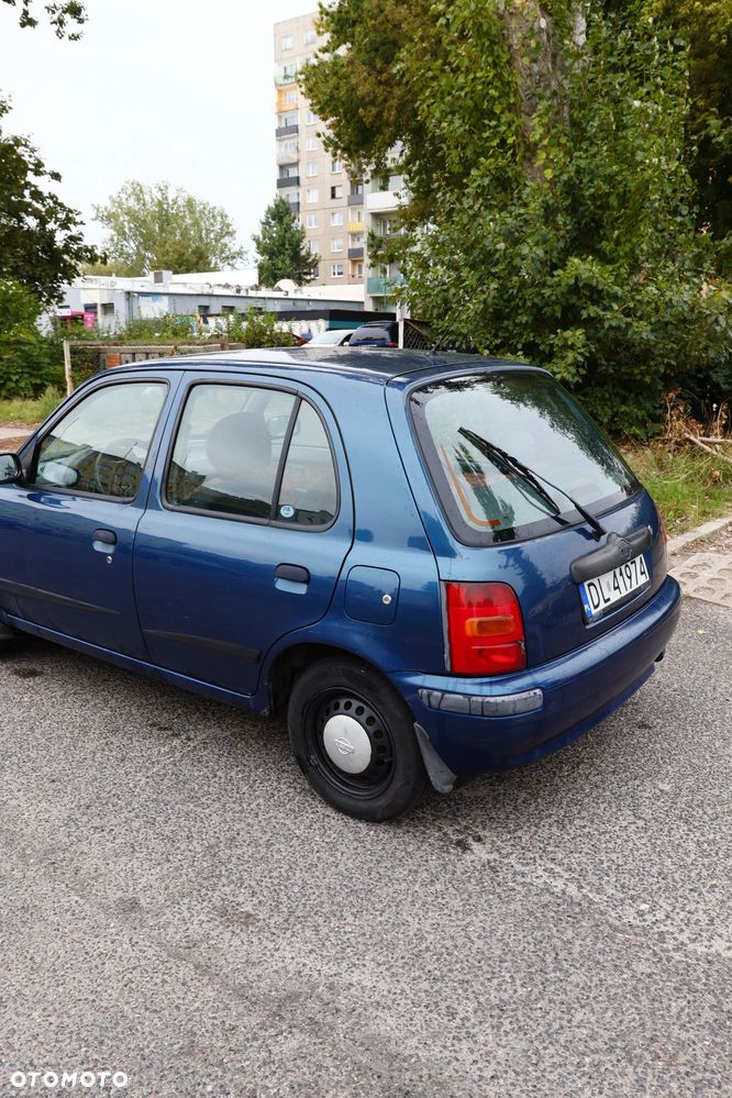 Nissan Micra 1.0 L - 3