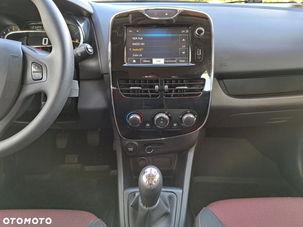 Renault Clio - 22