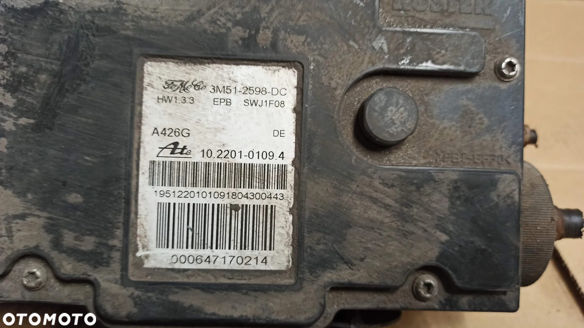 # HAMULEC RĘCZNY ELEKTRYCZNY FORD C-MAX MK1 nr 3M51-2598-DC - 2