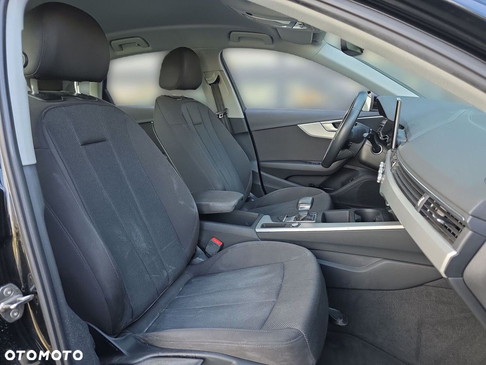 Audi A4 Limousine 35 TFSI mHEV Advanced S tronic - 27