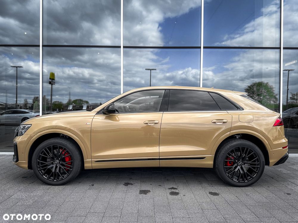 Audi Q8 - 6