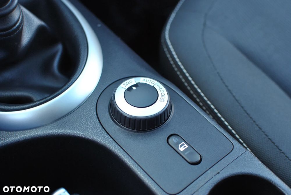 Nissan Qashqai 2.0 4x4 Tekna - 24