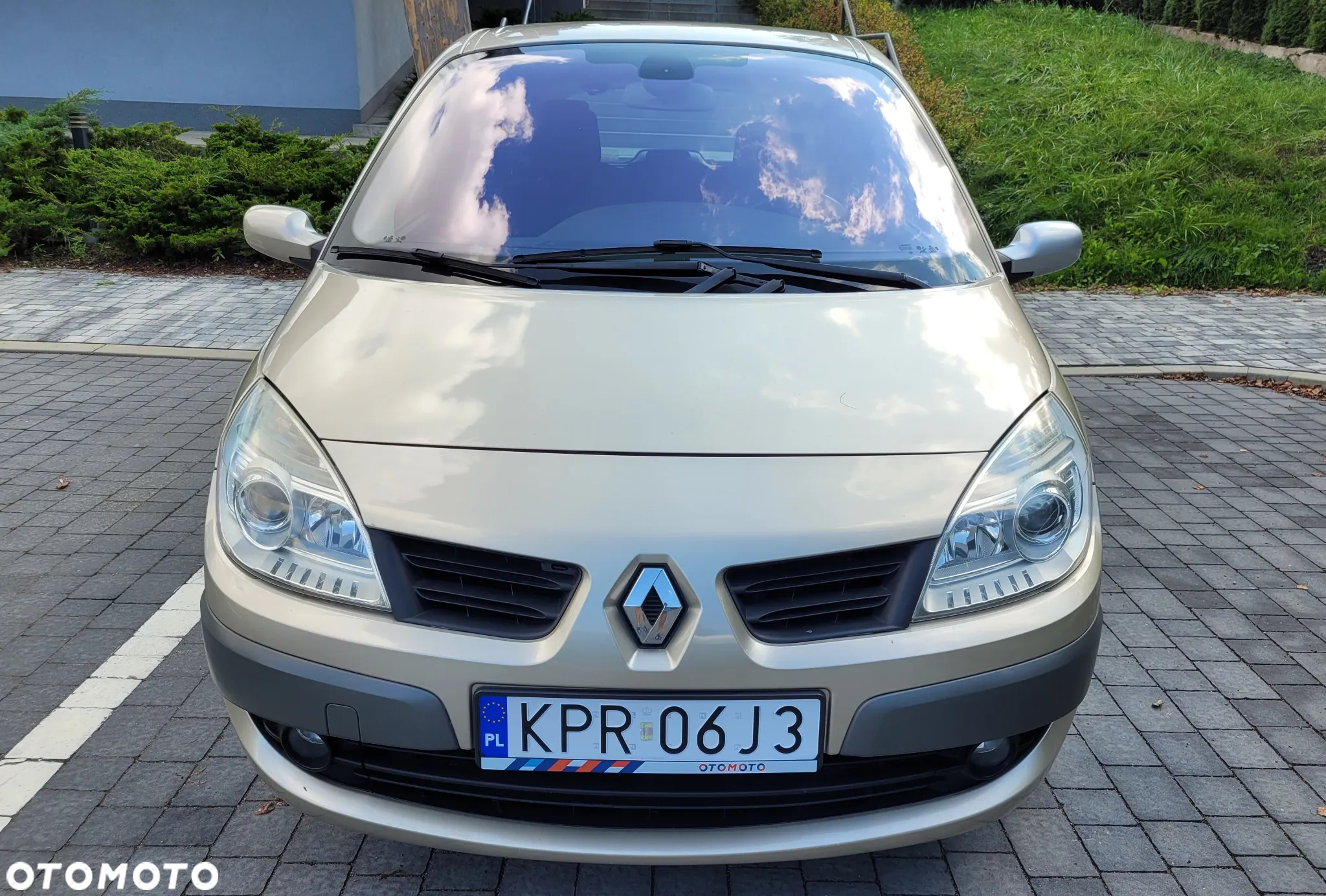 Renault Scenic 2.0 Confort Authentique - 9