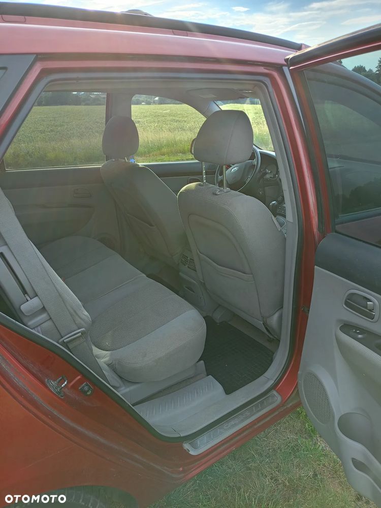 Kia Carens 2.0 EX - 6