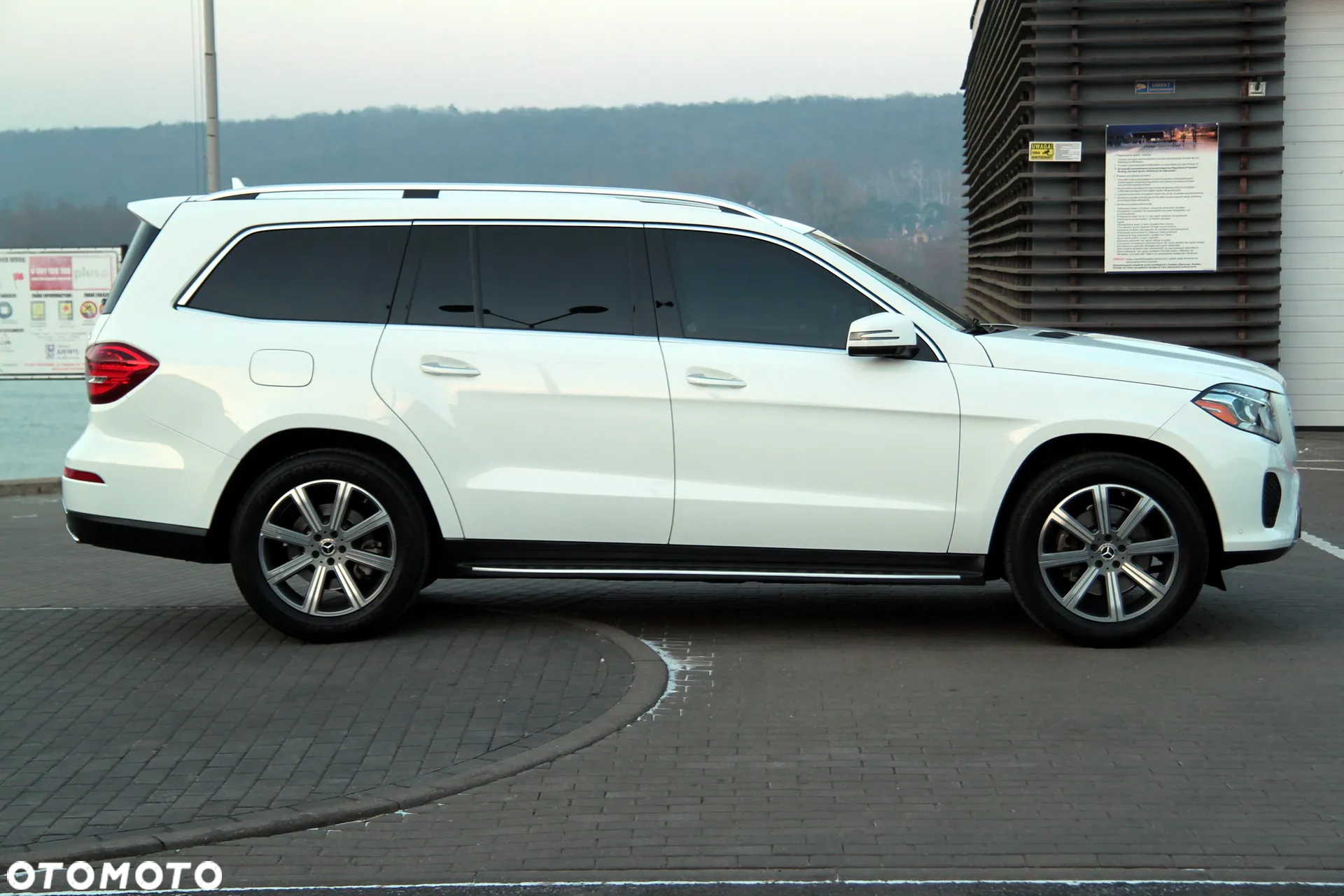 Mercedes-Benz GLS 400 4-Matic - 4