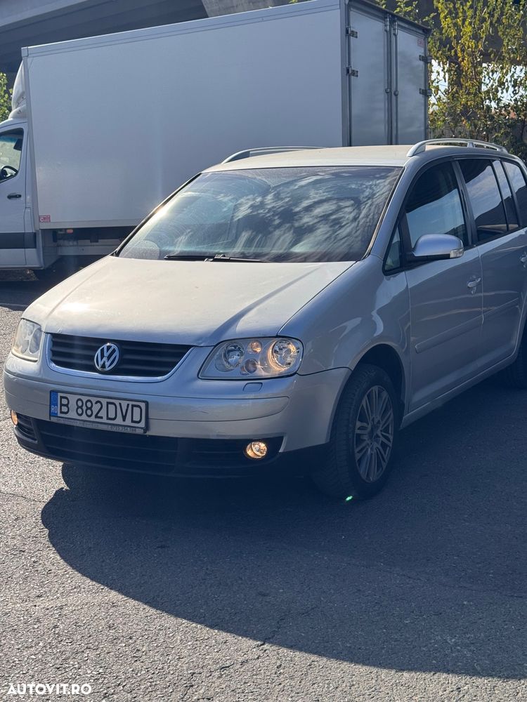 Volkswagen Touran - 15