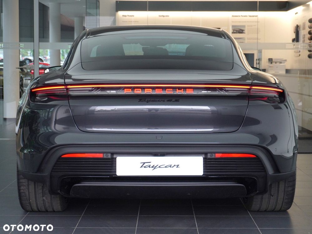 Porsche Taycan 105kWh 4S Black Edition - 18