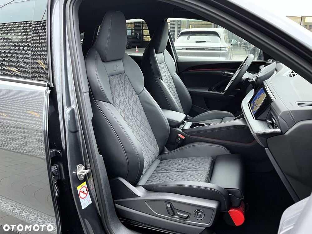 Audi Q5 Sportback - 24