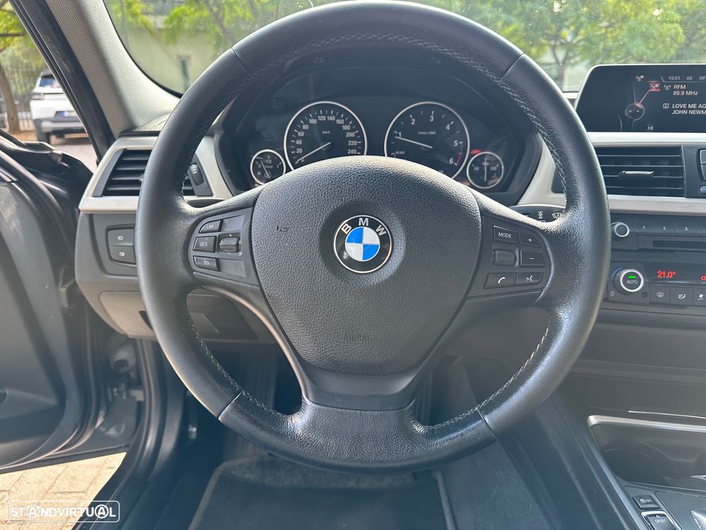 BMW 318 d Aut. Luxury Line - 19