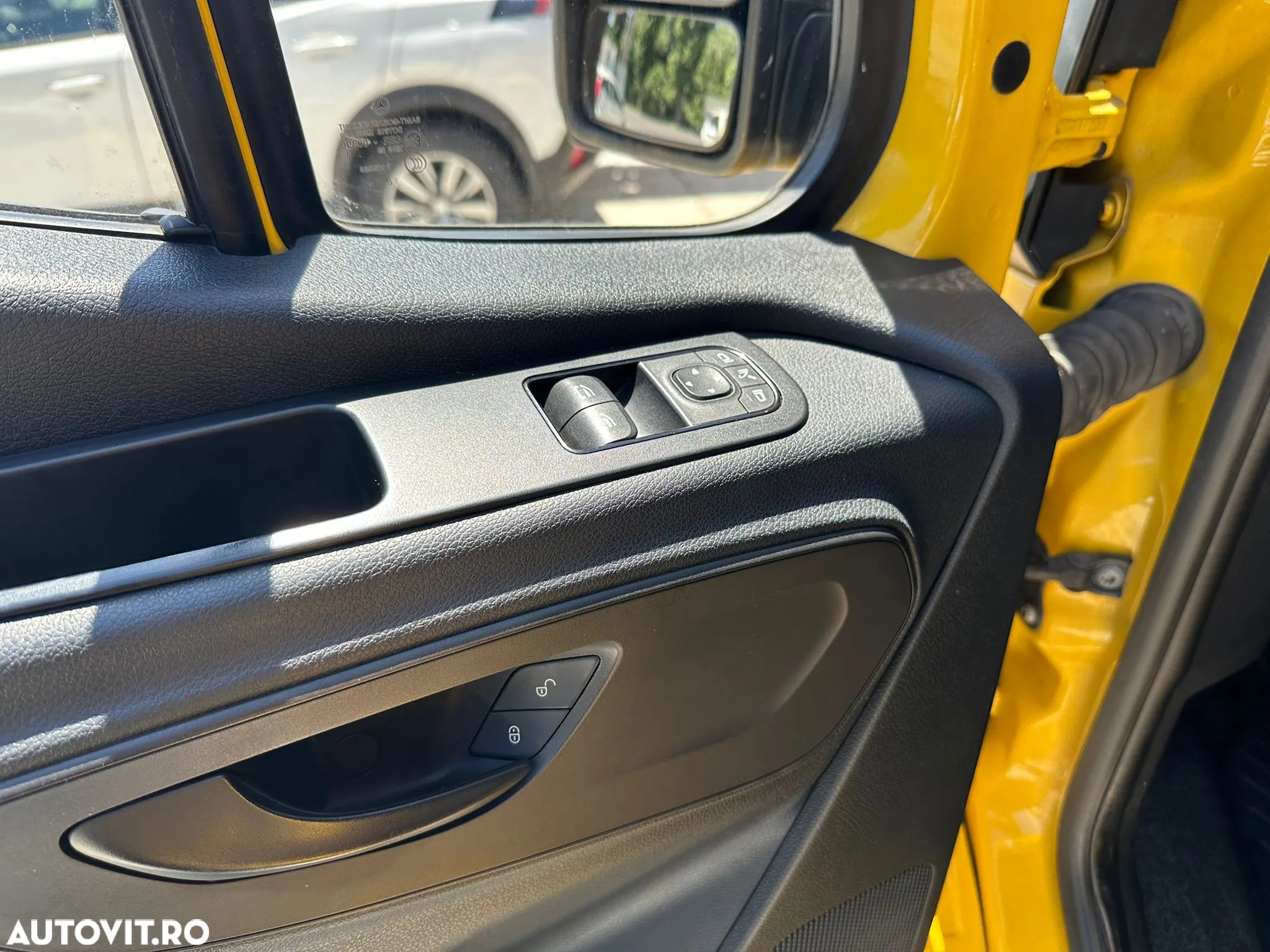 Mercedes-Benz Sprinter - 14