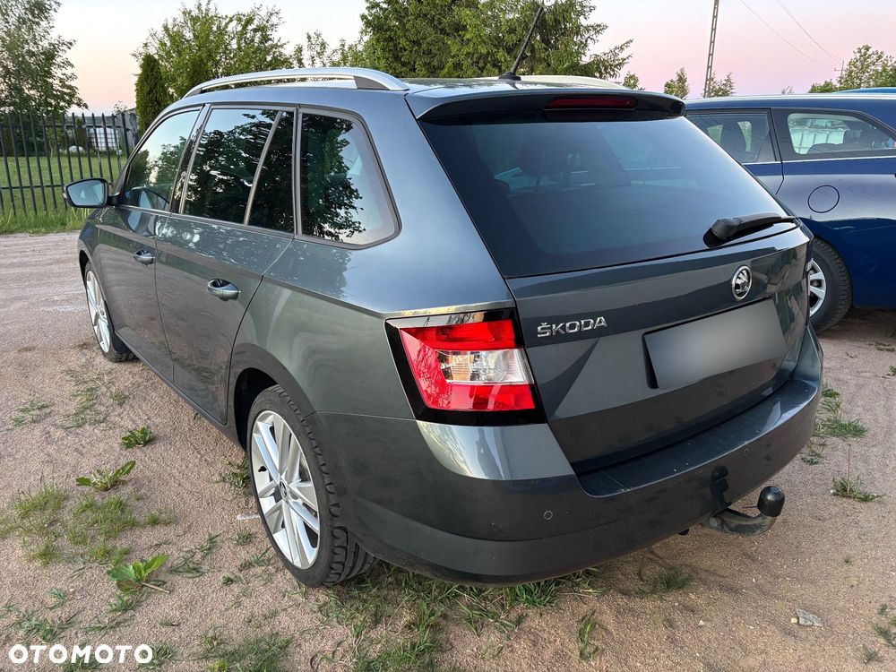 Skoda Fabia 1.2 TSI Active - 4