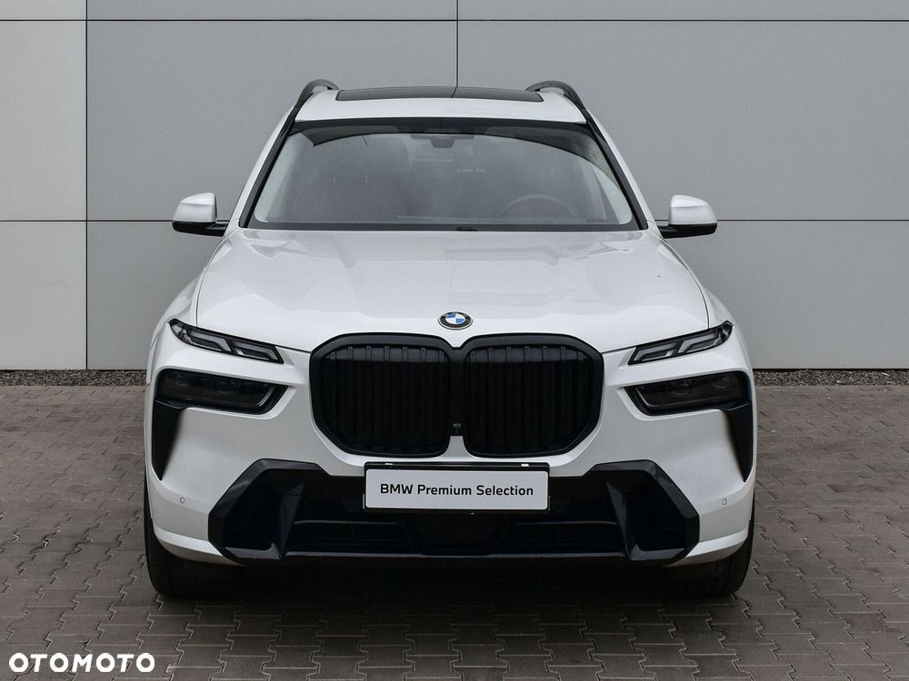BMW X7 - 7