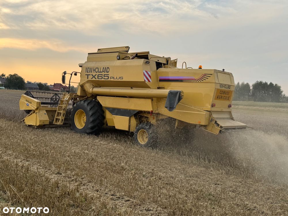 New Holland TX 65 Plus Super Stan Kombajn Zbożowy - 3