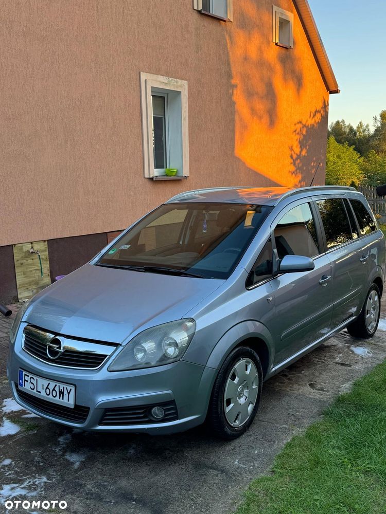Opel Zafira 1.8 Elegance - 1