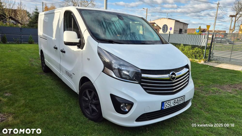Opel Vivaro - 1
