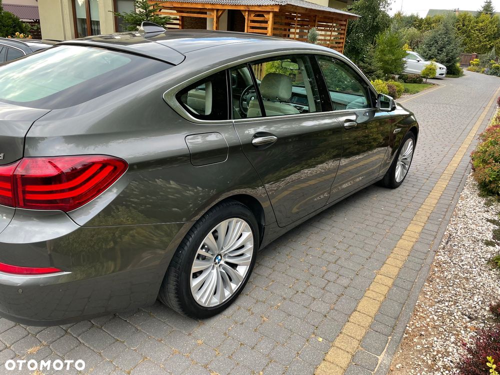 BMW Seria 5 518d Luxury Line - 2