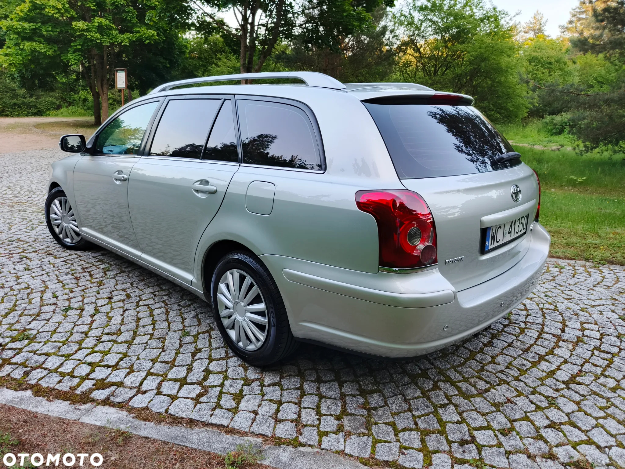Toyota Avensis 2.0 D-4D Sol - 3