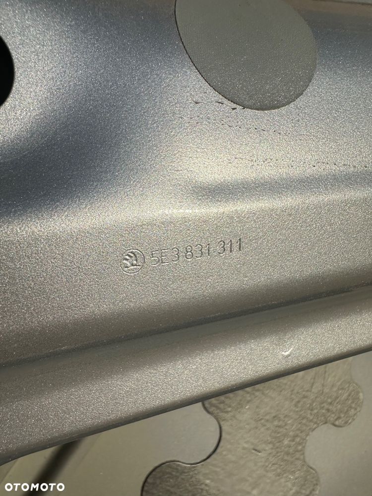 Skoda Octavia IV 4 drzwi przednie lewe lewy przód - 9