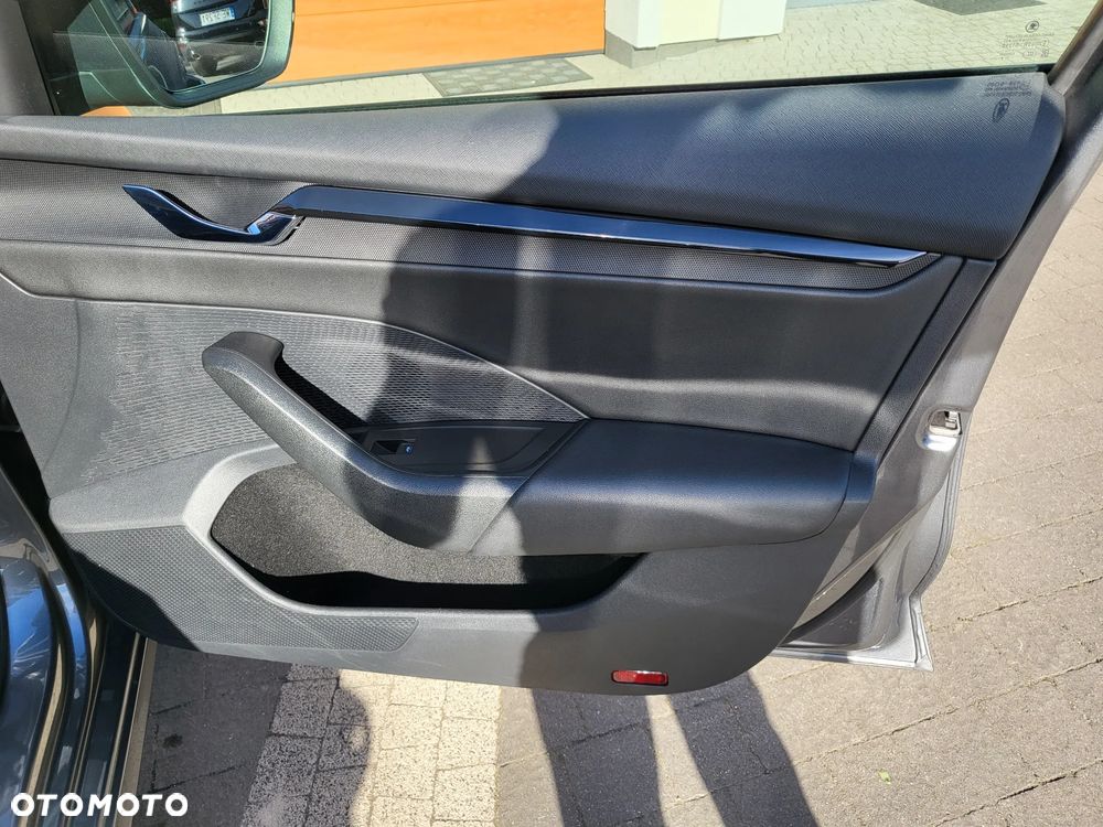 Skoda Octavia 2.0 TDI Ambition DSG - 7