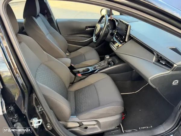 Toyota Corolla 1.8 Hybrid Comfort+P.Sport - 32