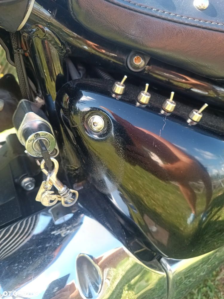 Suzuki Boulevard - 15