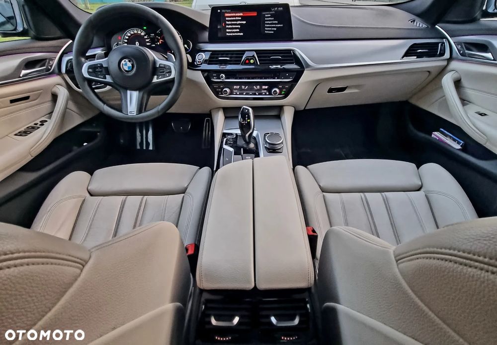 BMW Seria 5 530d xDrive Sport Line sport - 8