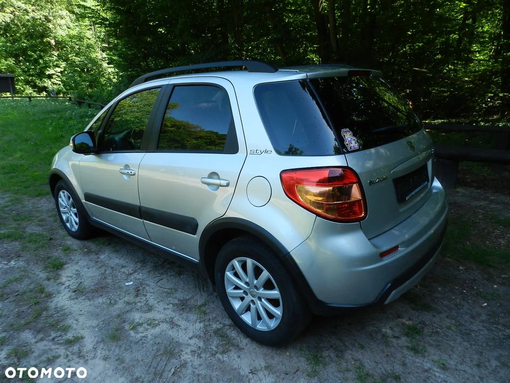 Suzuki SX4 Classic 1.6 VVT 4x2 Style - 4