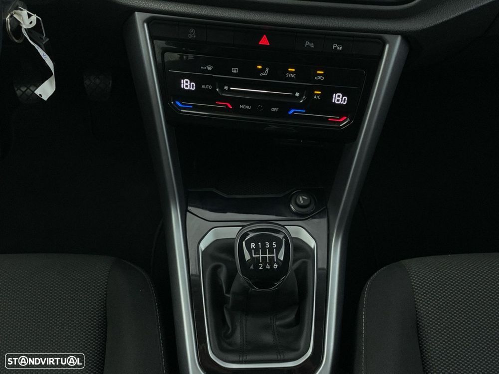 VW T-Roc 1.0 TSI Life - 13