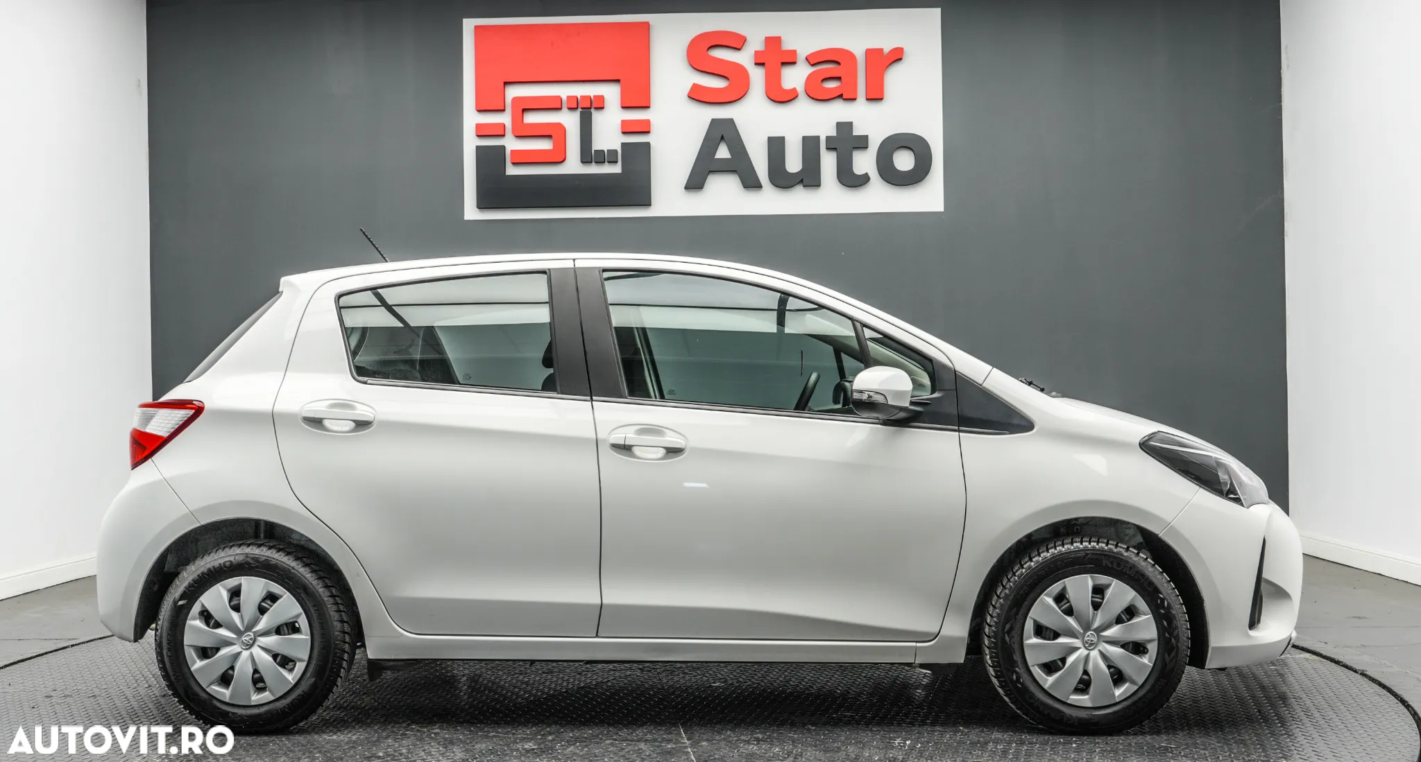 Toyota Yaris 1.0 L Eco - 10