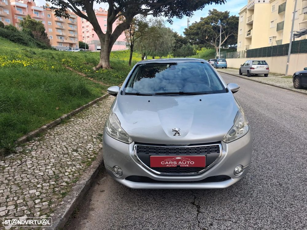 Peugeot 208 - 4