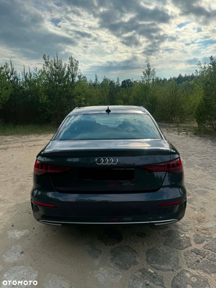 Audi A3 Limousine 35 TFSI S tronic S line - 4