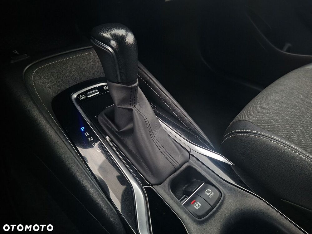 Toyota Corolla 1.8 Hybrid Comfort - 27